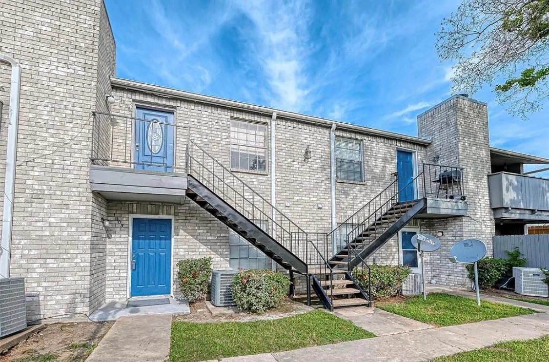 2 bed, 2.0 bath, 1068 sqft, $1,250 — Photo 3