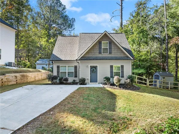 3420 Auburn Dr, Cumming, GA 30041