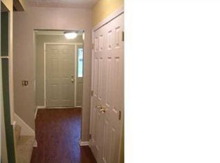 8519 Amerivan Dr, Jeffersontown, KY 40299