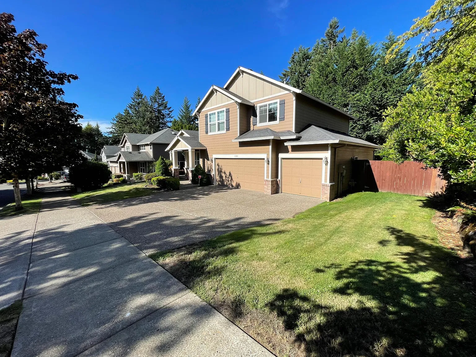 11381 SE Bethany Dr — Photo 2