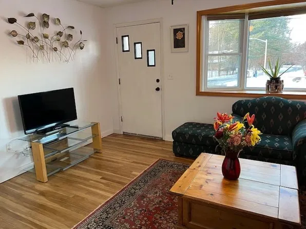 263 Holy Cross Rd, Colchester, VT