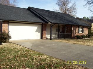 1519 W Olrich St, Rogers, AR 72758