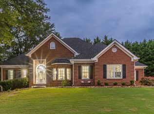 3606 Shepherds Ln, Loganville, GA 30052