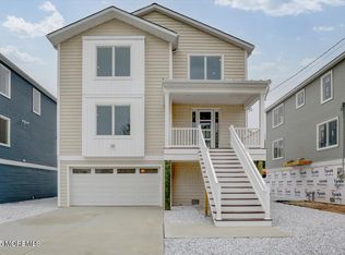 113 Cedar Berry Ln, Toms River, NJ