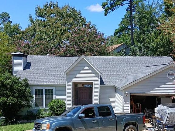 2nd image of 105 Secluded Ct