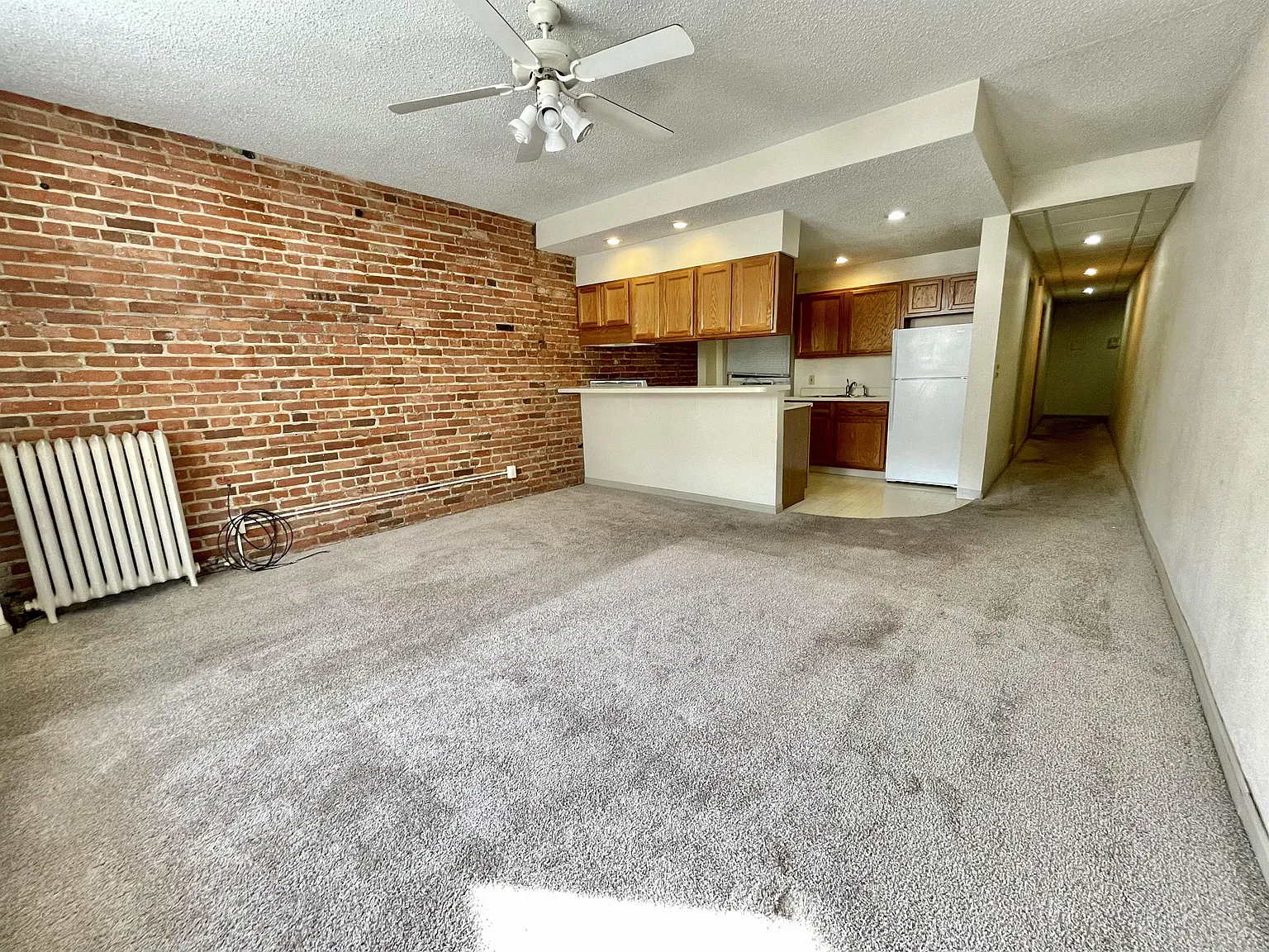 1 bed, 725 sqft, $745 — Photo 2
