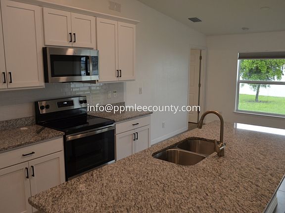 5th image of 2622 NW 1st Ave