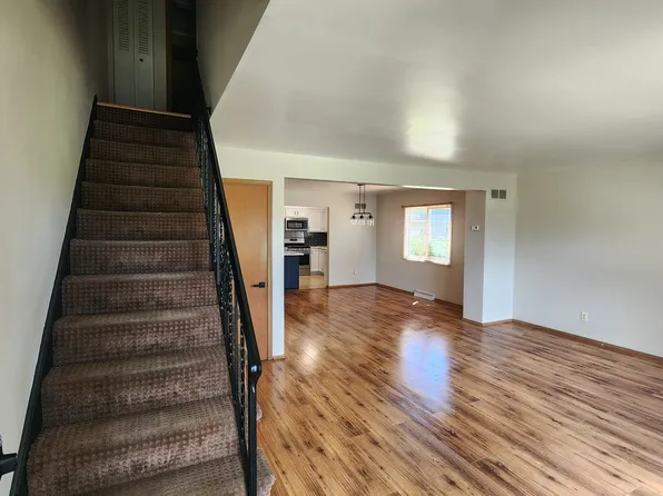 303 W Michigan Ave #B, Chesterton, IN 46304
