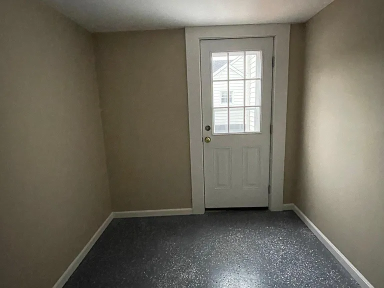 626 N Main St — Photo 14