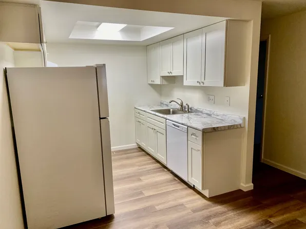 1807 W Parkway Dr APT B, Piqua, OH 45356