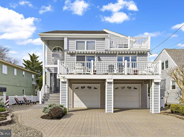 331 N 2nd St, Surf City, NJ 08008