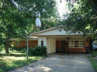 4107 Meadowbrook Dr, Wichita Falls, TX 76308