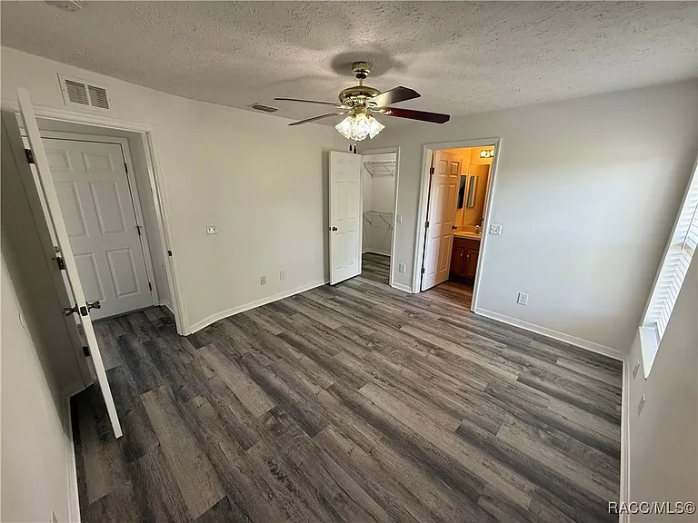 3844 S Swan Ter — Photo 10
