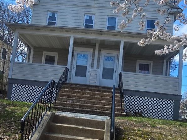 69 Ashwood Ave #A