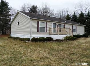 13 Maclaren Dr, Dundee, NY 14837