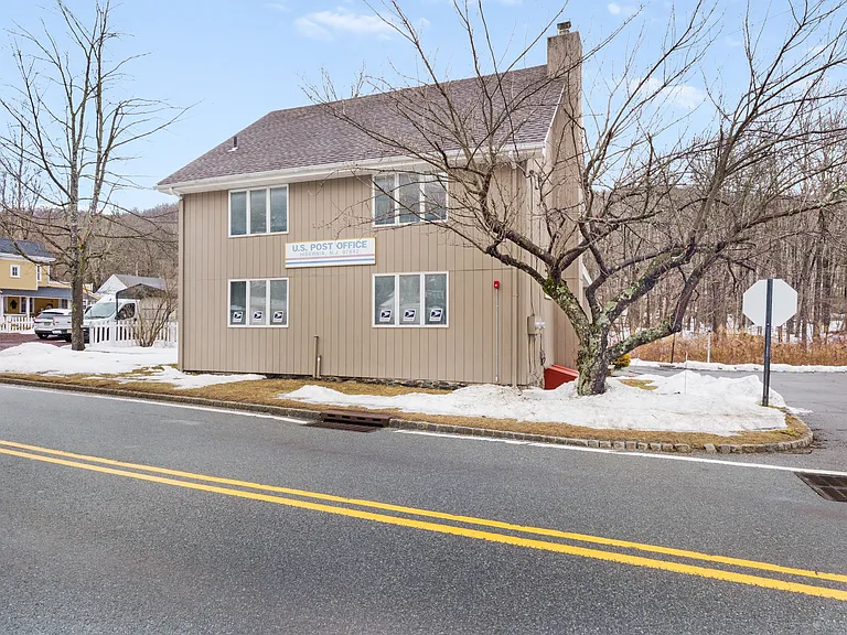 328 Green Pond Rd — Photo 25