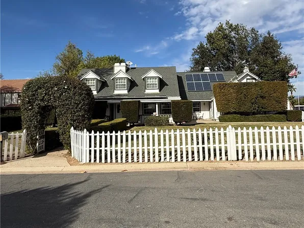 17438 Sunset View Dr, Riverside, CA 92504