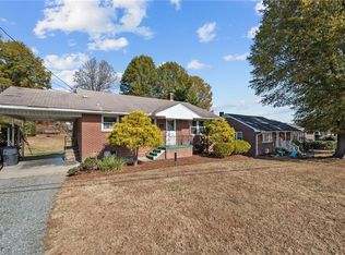 1130 Vaughn Rd, Burlington, NC 27217