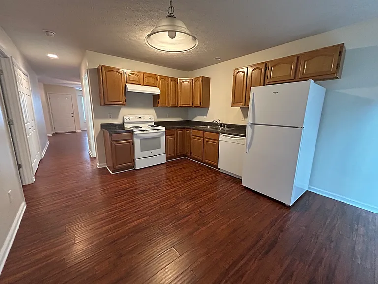 2701 Bowling Green Rd #2701 — Photo 2