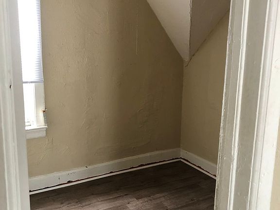 4th image of 2737 N Holton St #C1661173e