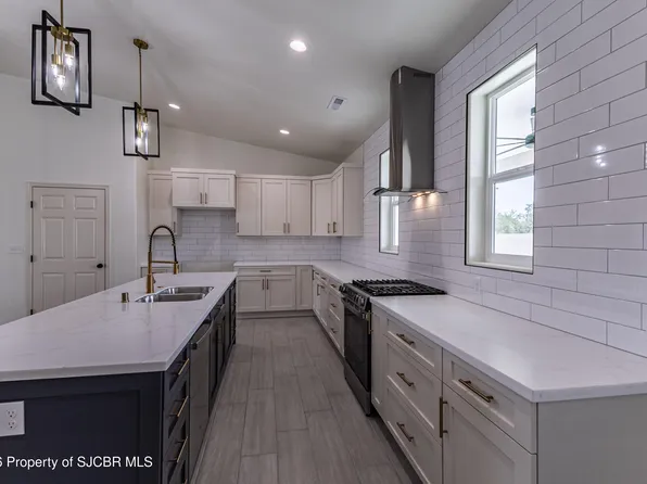 4518 La Colina Ct, Farmington, NM 87401