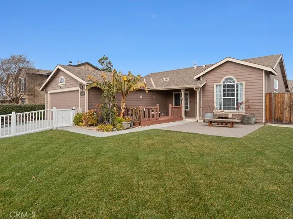 1590 Brighton Dr, Hollister, CA 95023