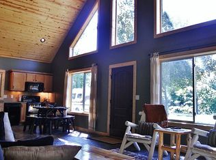 1338 N Harbor St, Mears, MI 49436