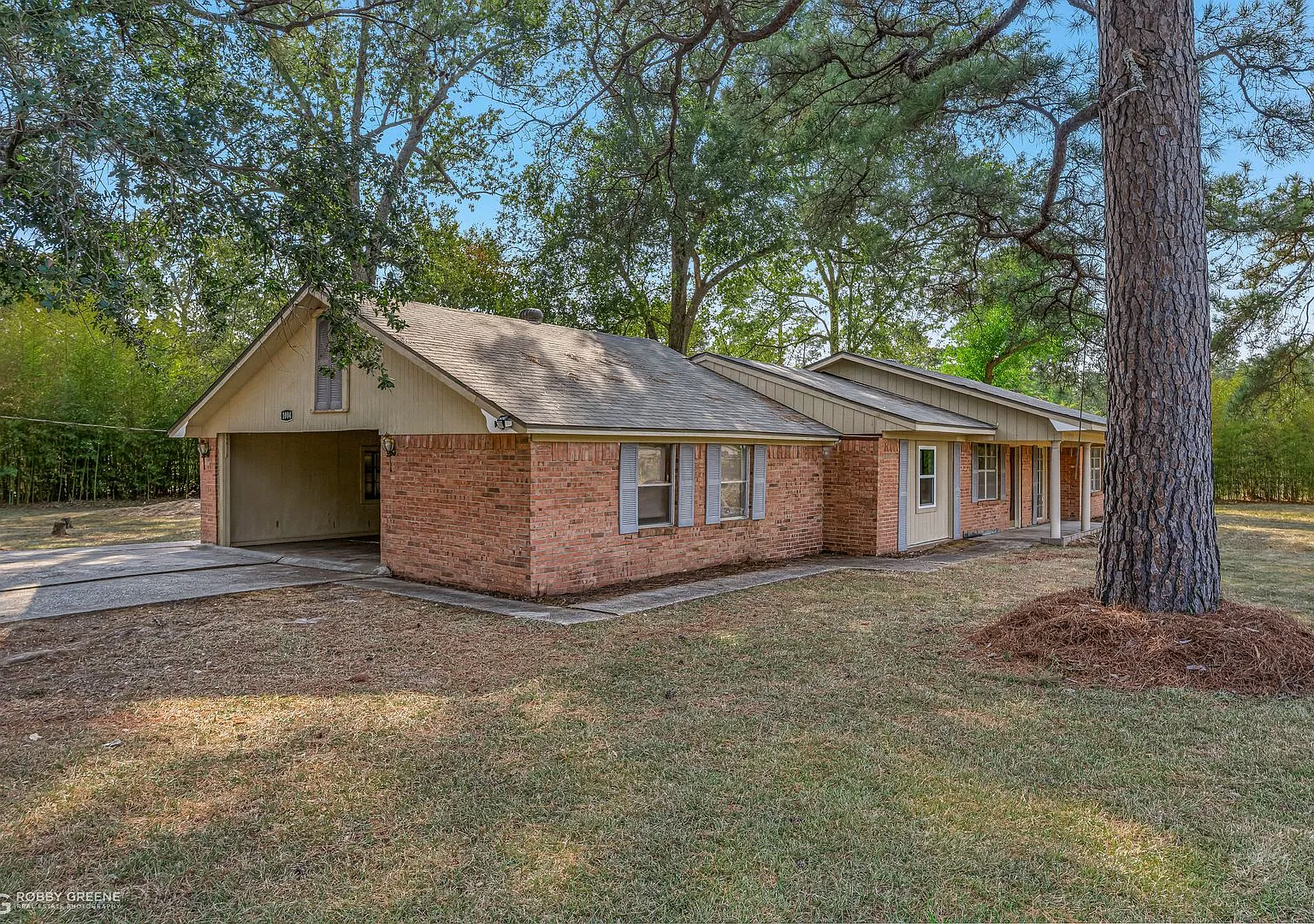 Blanchard- 4 bedroom — Photo 2