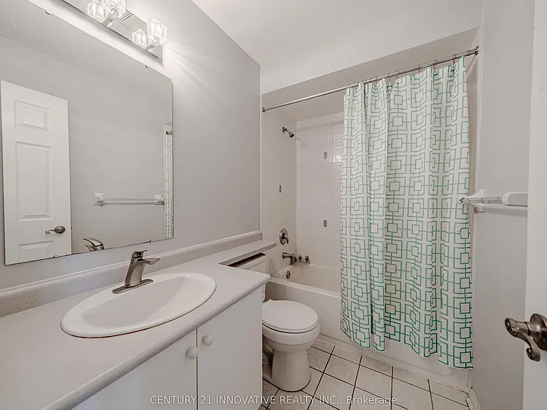 28 Samandria Ave #UPPER — Photo 42