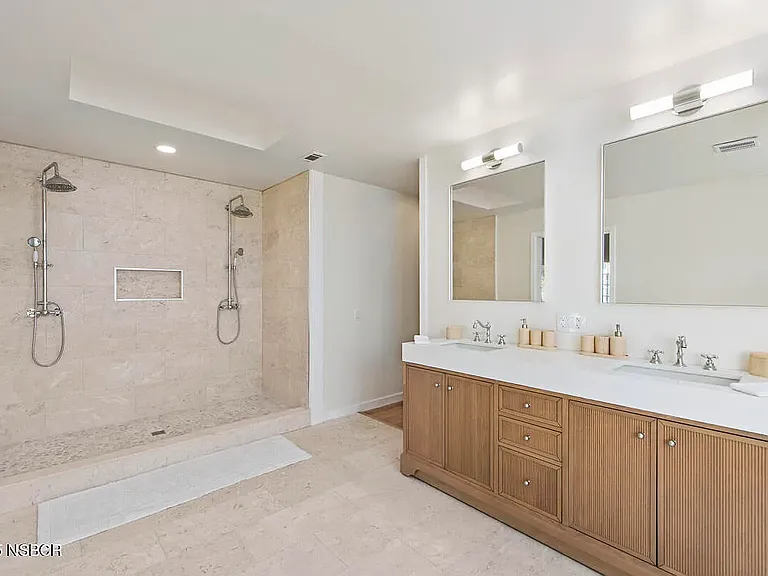 681 Daniel Dr — Photo 7