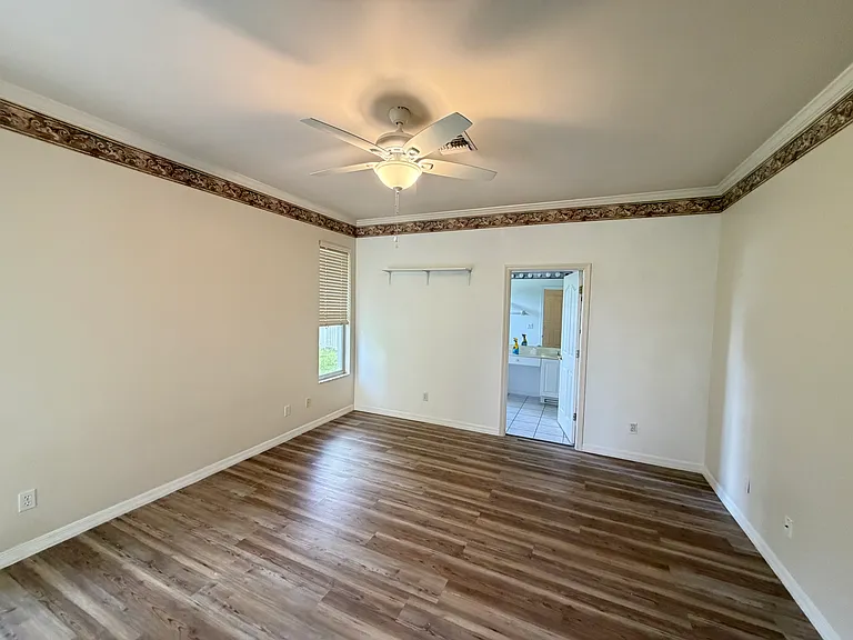 11330 Lakeland Cir — Photo 28