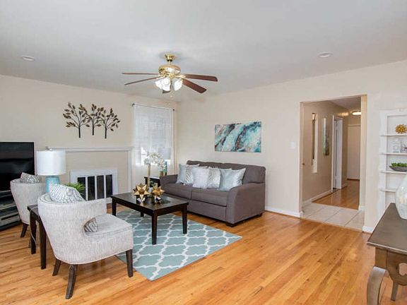 5th image of 13581 Emilie Dr