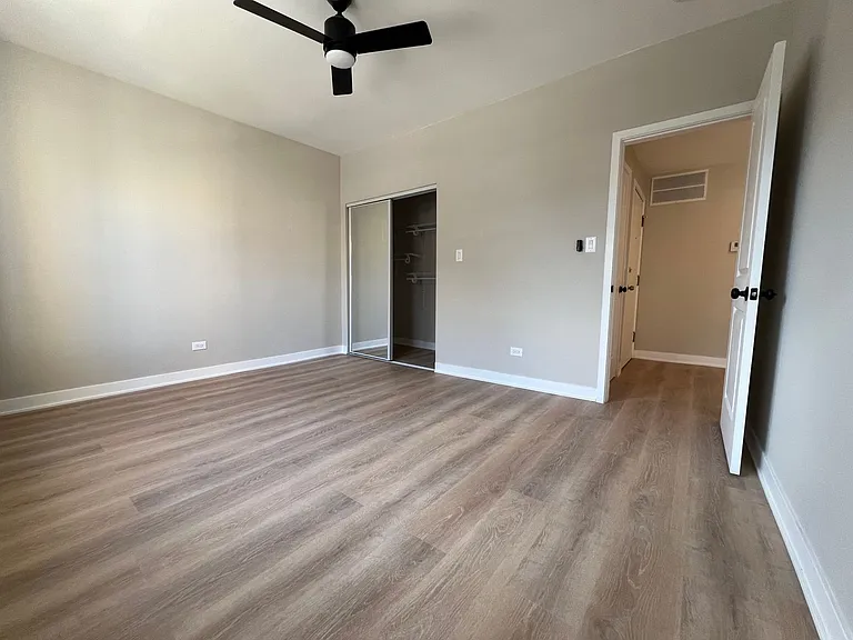 4054 N Central Park Ave #3607-09 — Photo 9