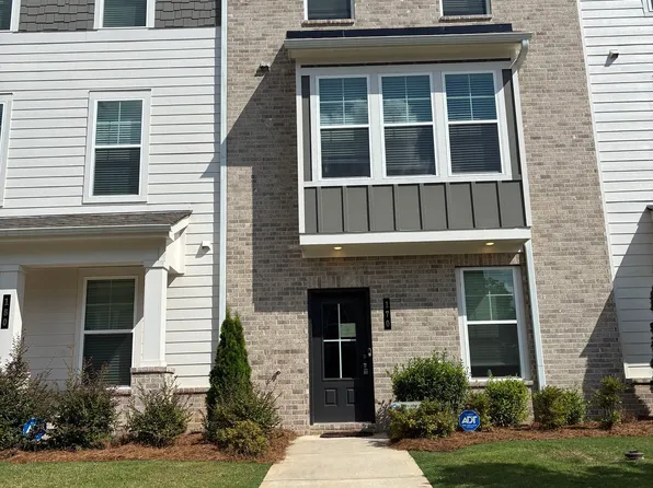 170 Wallace St, Fayetteville, GA 30214