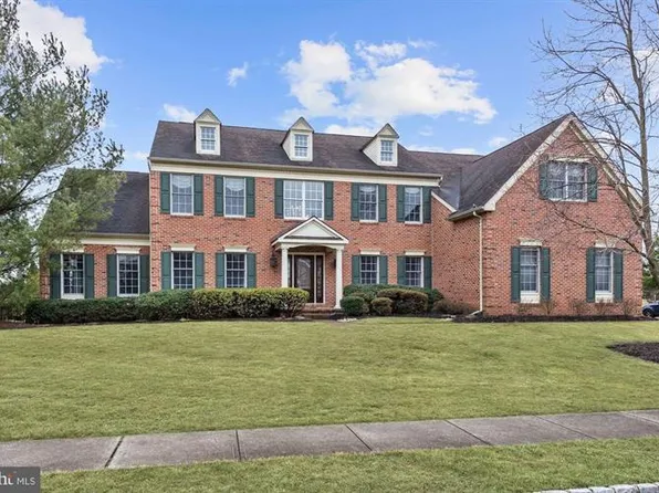 132 Oakmont Dr, Moorestown, NJ 08057