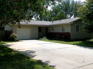 2314 Berry St, Newton, KS 67117