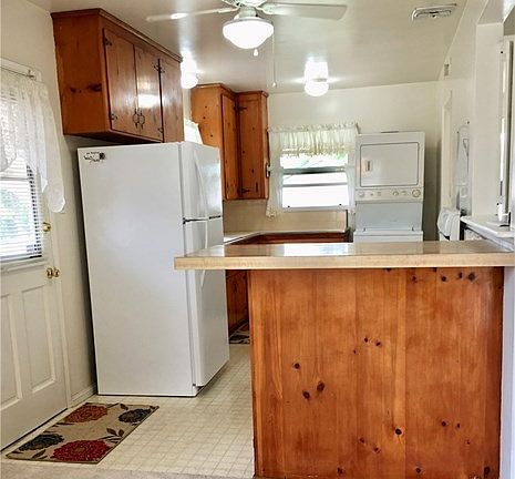 3rd image of 21710 Ladeene Ave