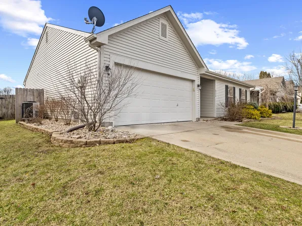 6734 Devinney Ln, Indianapolis, IN 46221