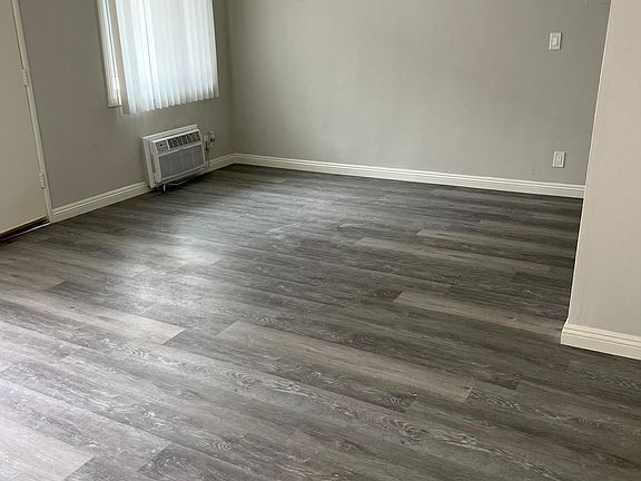 3rd image of 18552 Clark St APT 9