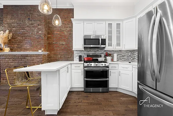 Rented by The Agency | media 1