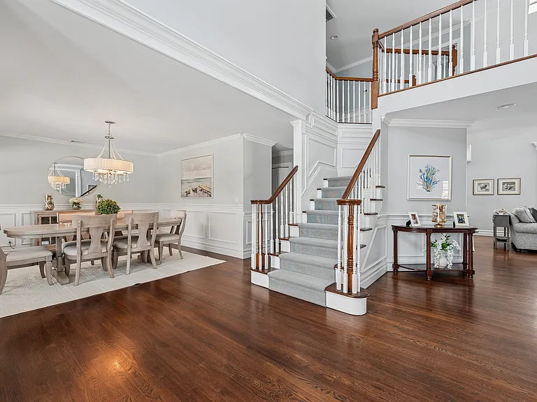 47 Bathing Beach Rd — Photo 3
