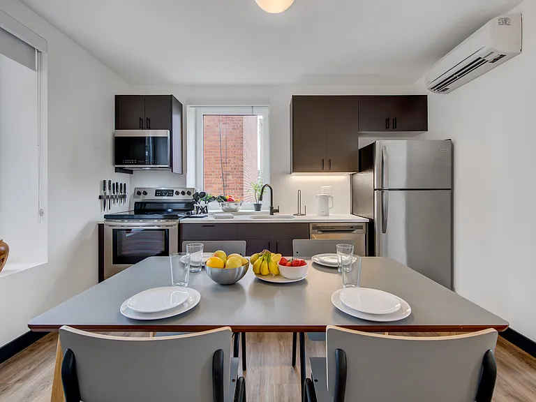 186 N 6th St #208 — Photo 2