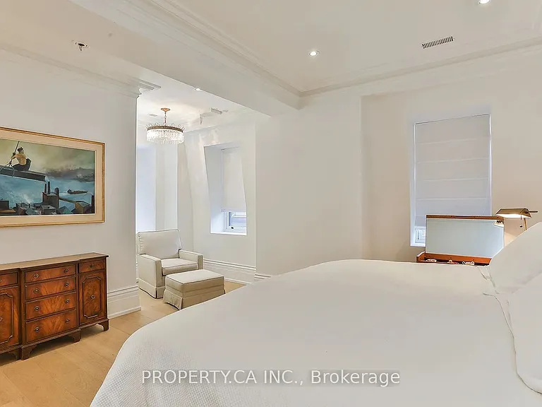 38 Beaconsfield Ave #MAIN HOUSE — Photo 19