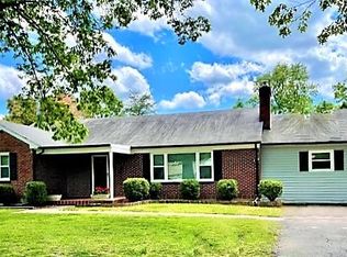 304 Hanley Cir, Danville, VA 24541