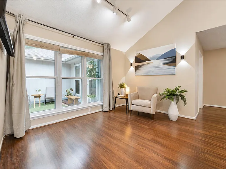 7023 Brockington Dr — Photo 9