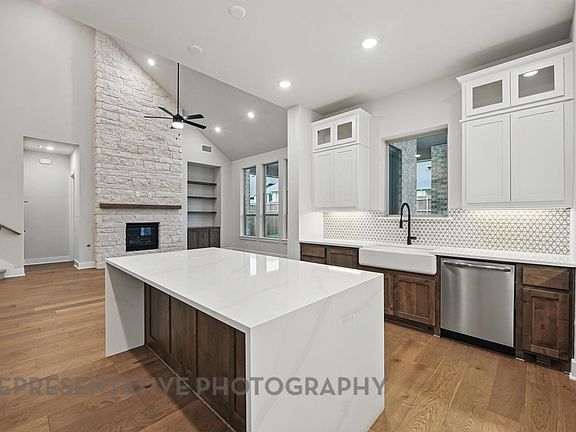 7th image of this home
