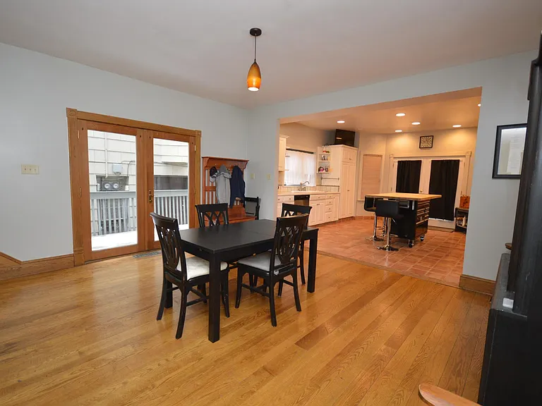 717 Copeland St — Photo 8