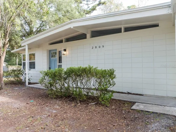 2809 NE 10th St, Gainesville, FL 32609