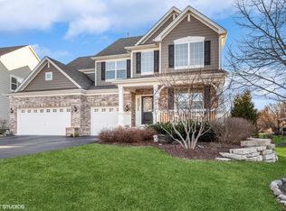 4045 Conifer Dr, Elgin, IL 60124