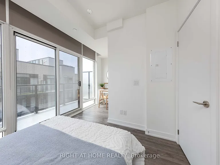 871 Sheppard Ave W #33 — Photo 17